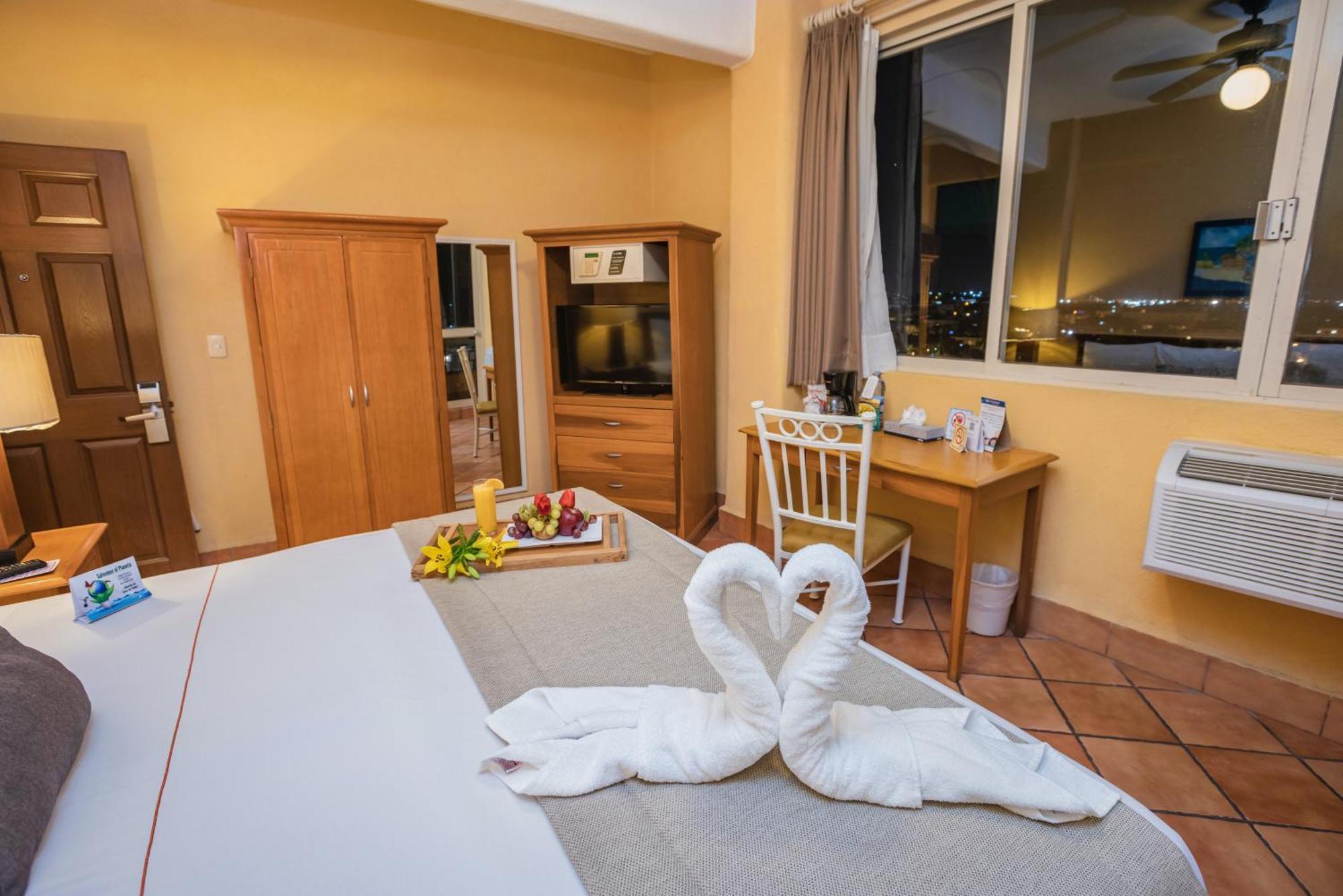 Best Western Posada Freeman Mazatlán Extérieur photo