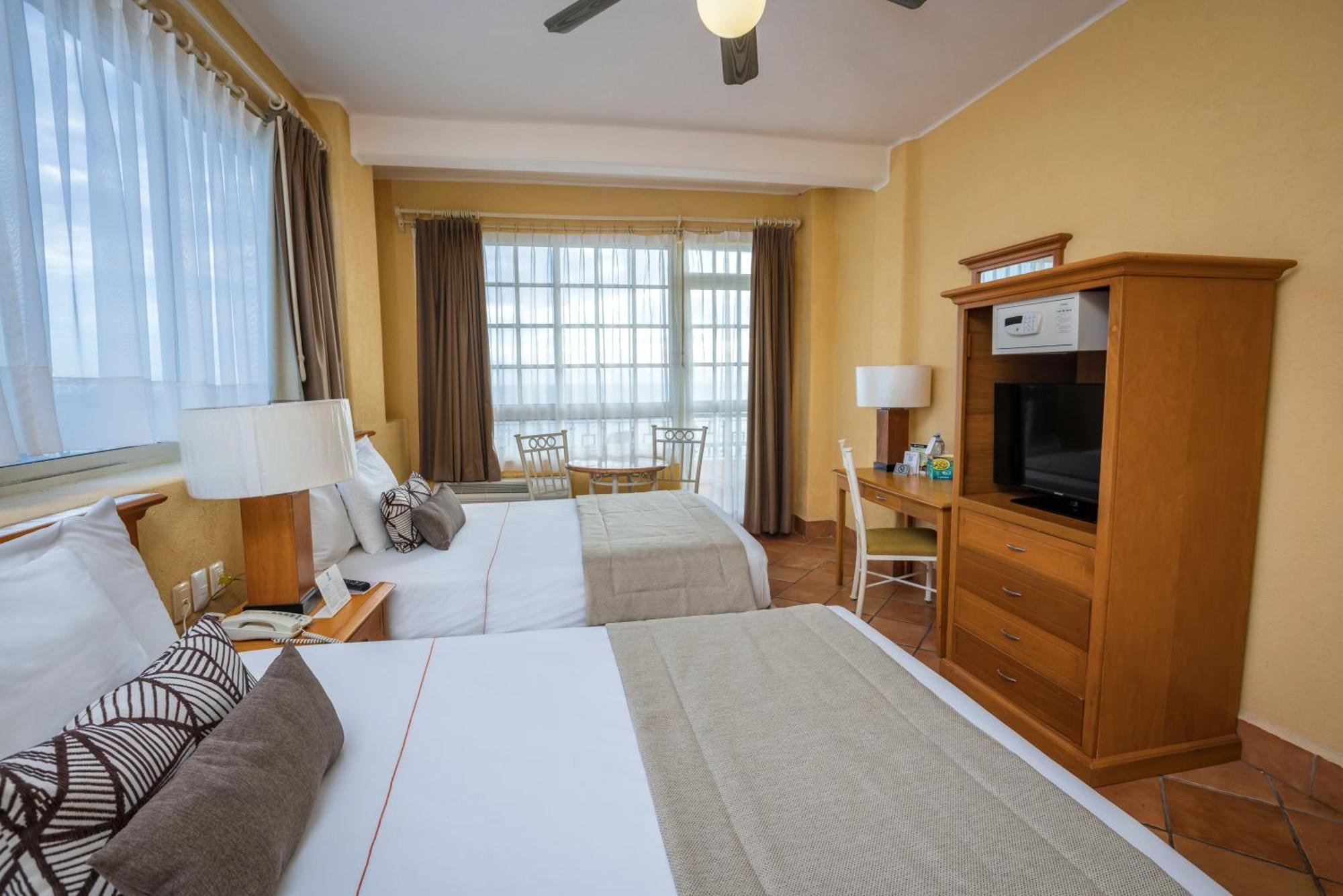 Best Western Posada Freeman Mazatlán Extérieur photo