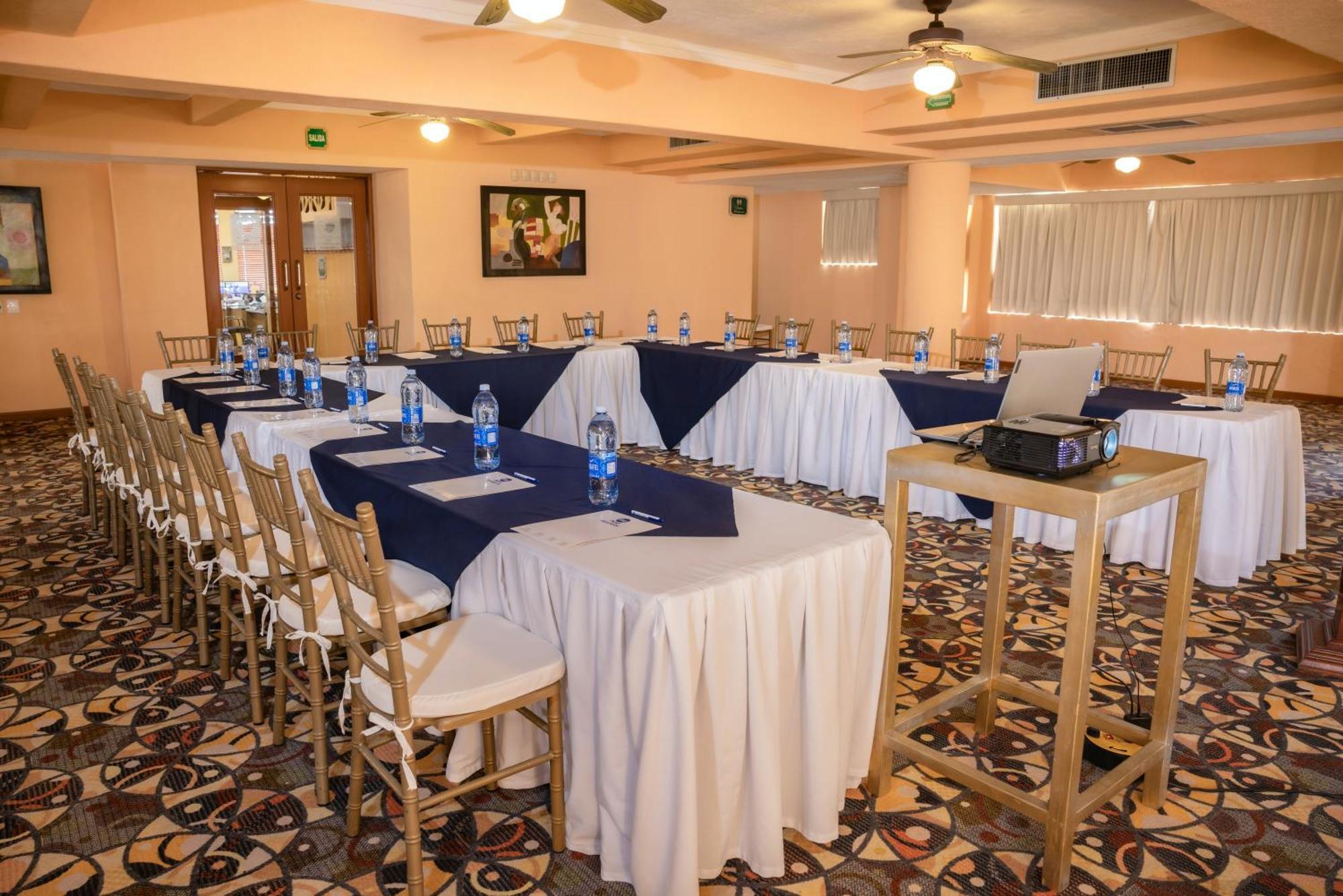 Best Western Posada Freeman Mazatlán Extérieur photo