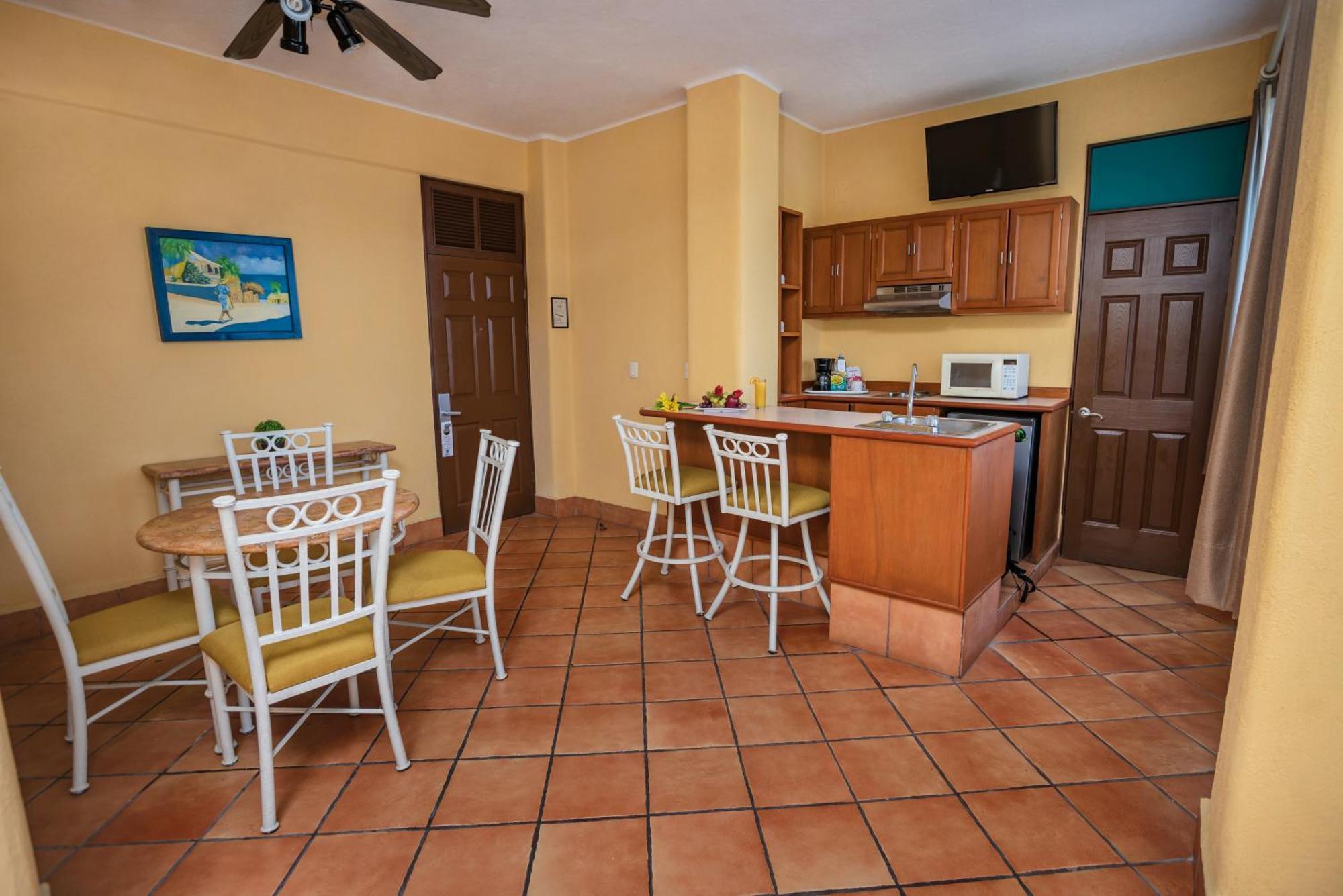Best Western Posada Freeman Mazatlán Extérieur photo