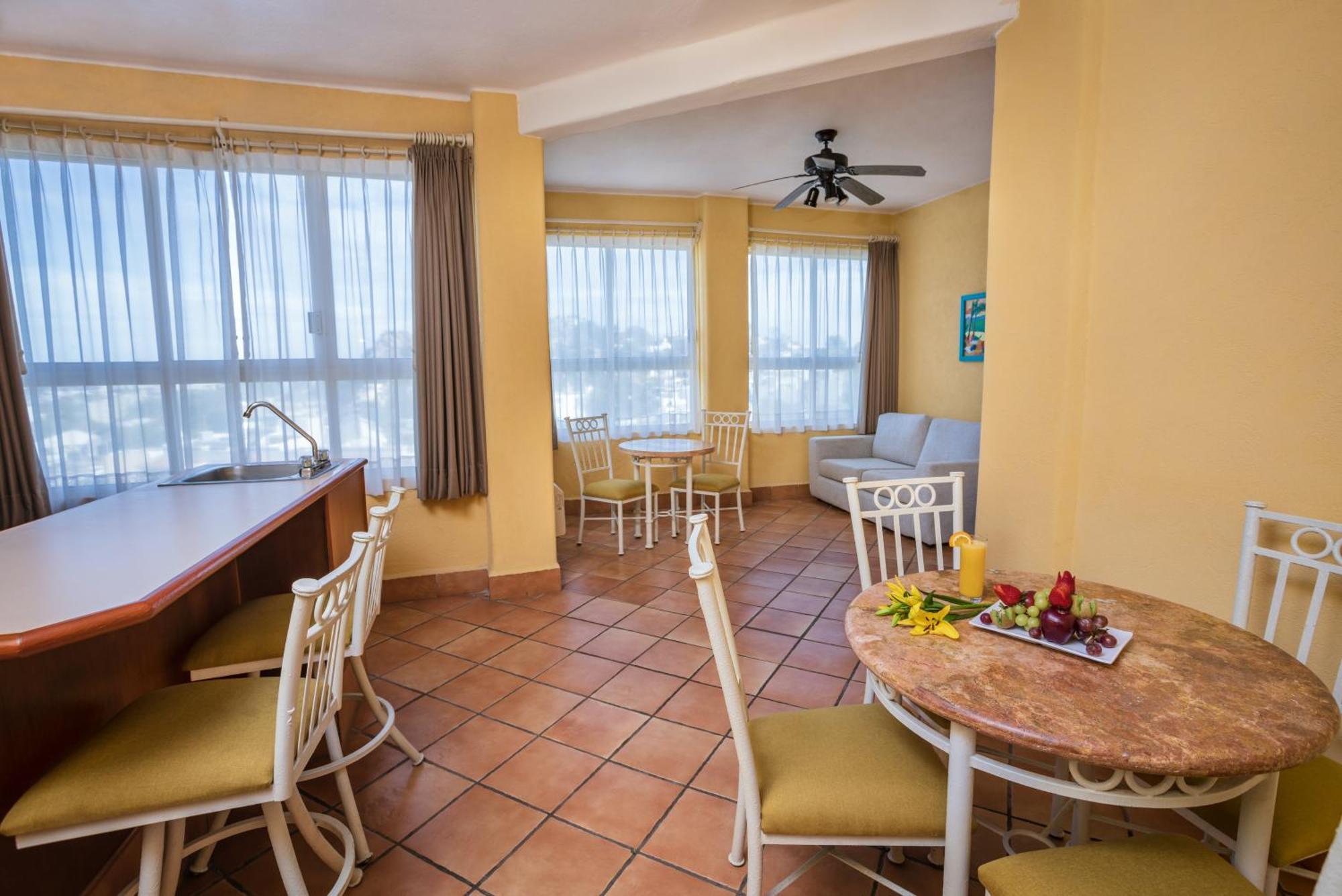 Best Western Posada Freeman Mazatlán Extérieur photo