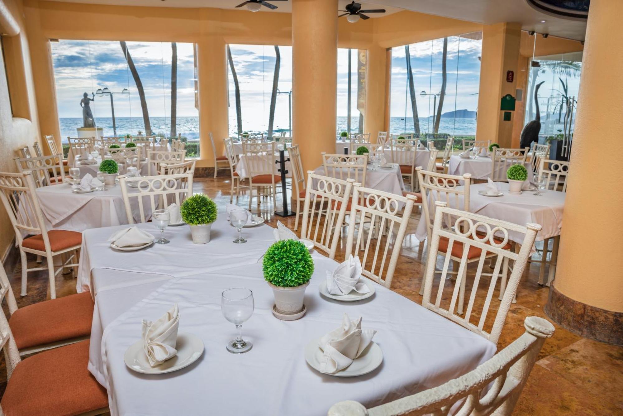 Best Western Posada Freeman Mazatlán Extérieur photo