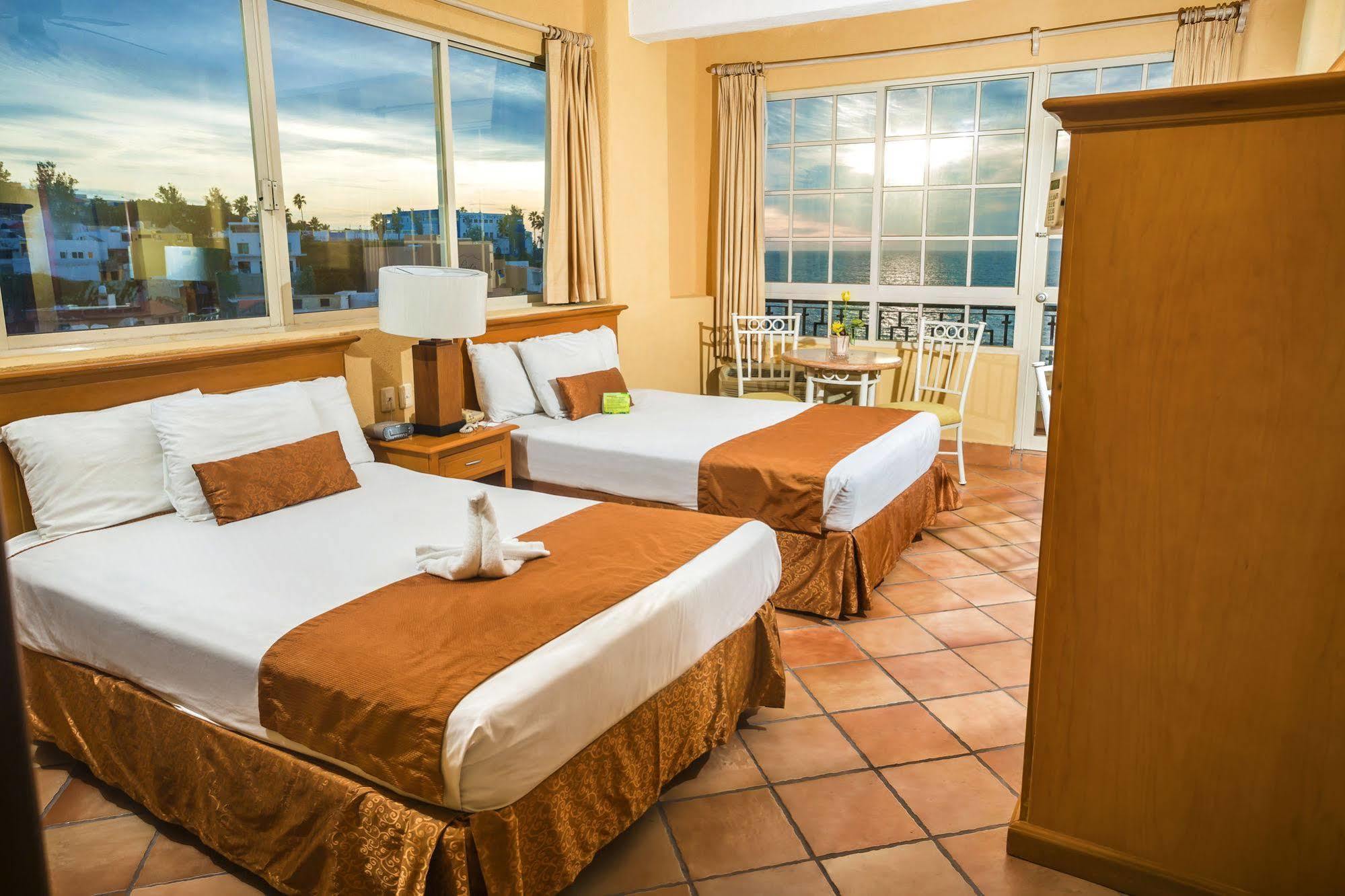 Best Western Posada Freeman Mazatlán Extérieur photo